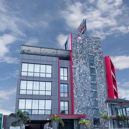Earl'S Red Colombo Hotel Ngoại thất bức ảnh